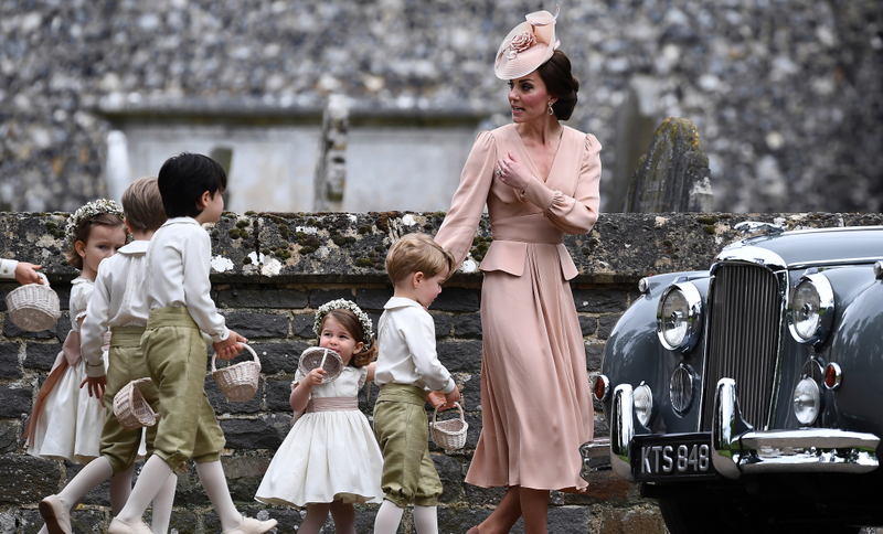 Illustration for article titled Pippa Middleton Marries Hedge Fund Guy in Lavish Ceremony